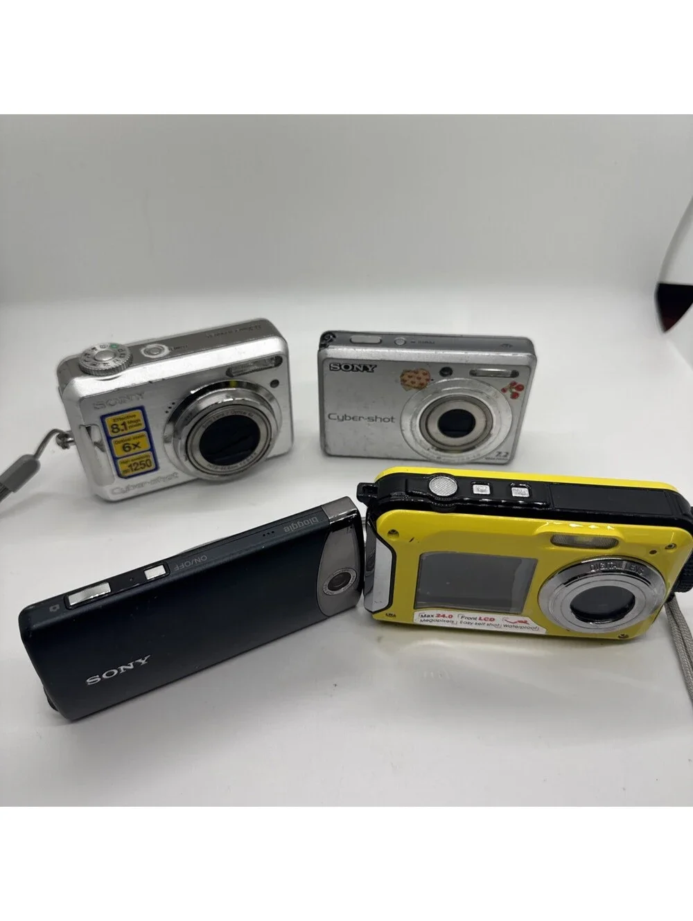 Lot Of 4 Digital Cameras Sony Cybershot For Parts Or Repair Cameras Lot Untes